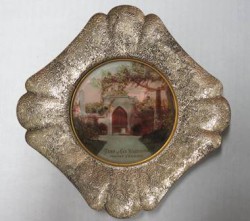 Souvenir tray from 1892 depicting Washington's tomb at Mount Vernon